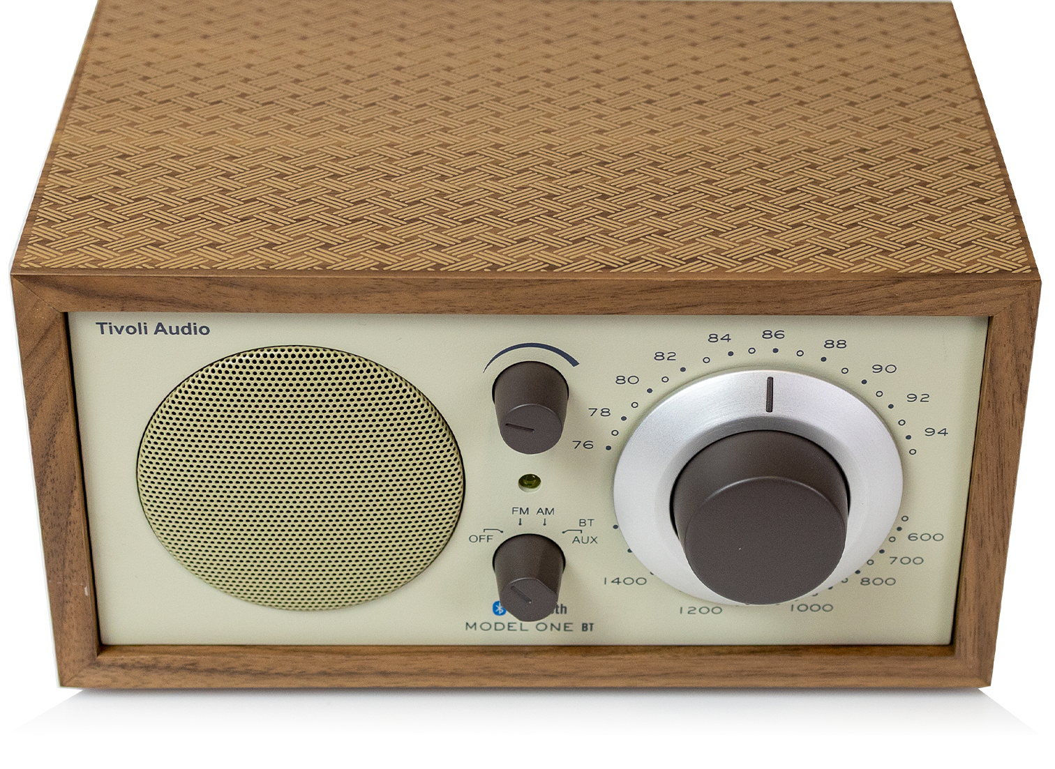 Model One BT x Inden – Tivoli Audio株式会社